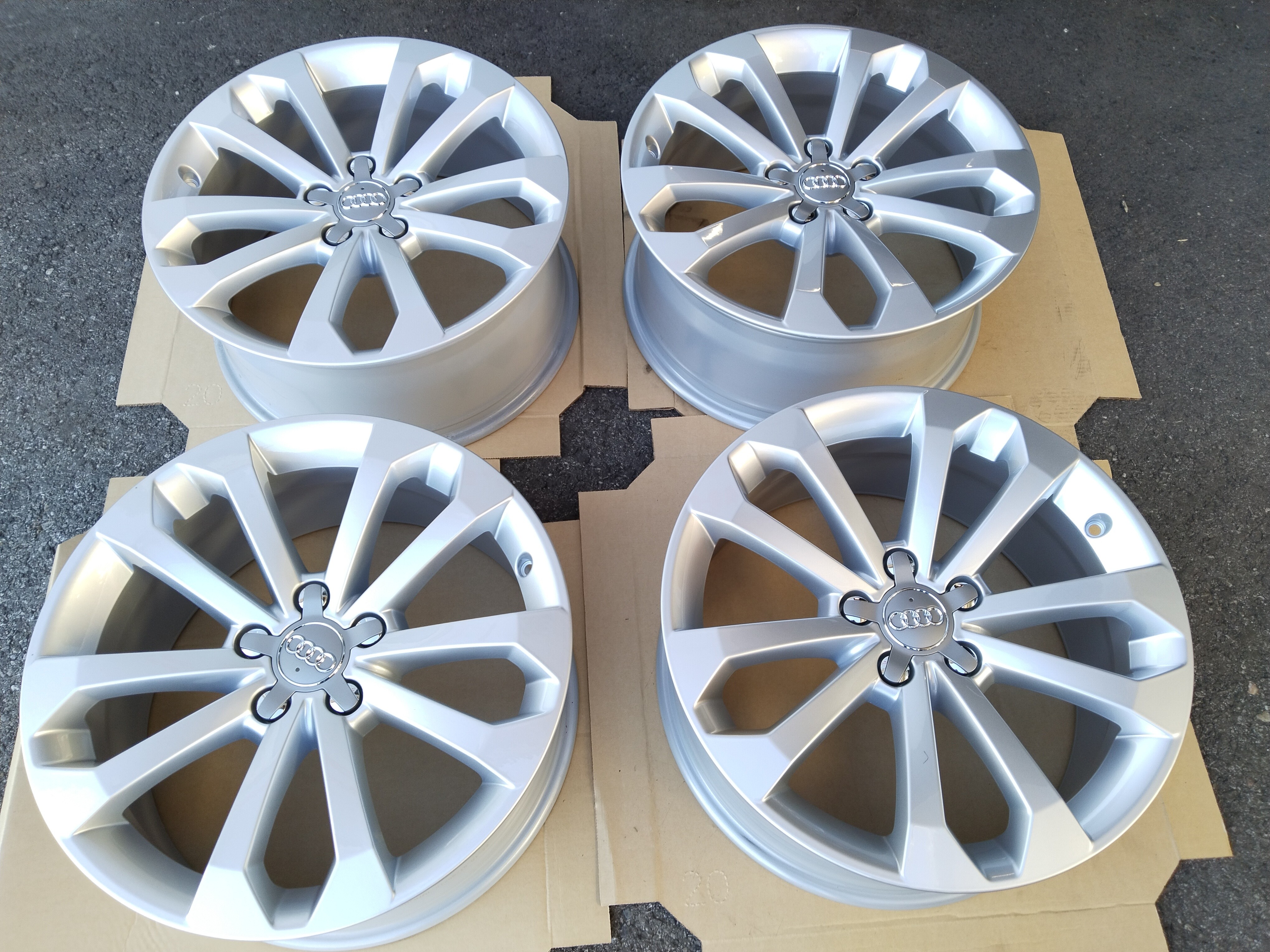 ALUFELGEN 18 ZOLL Q5  ORIGINAL 8R0601025BM AUDI S-Line
