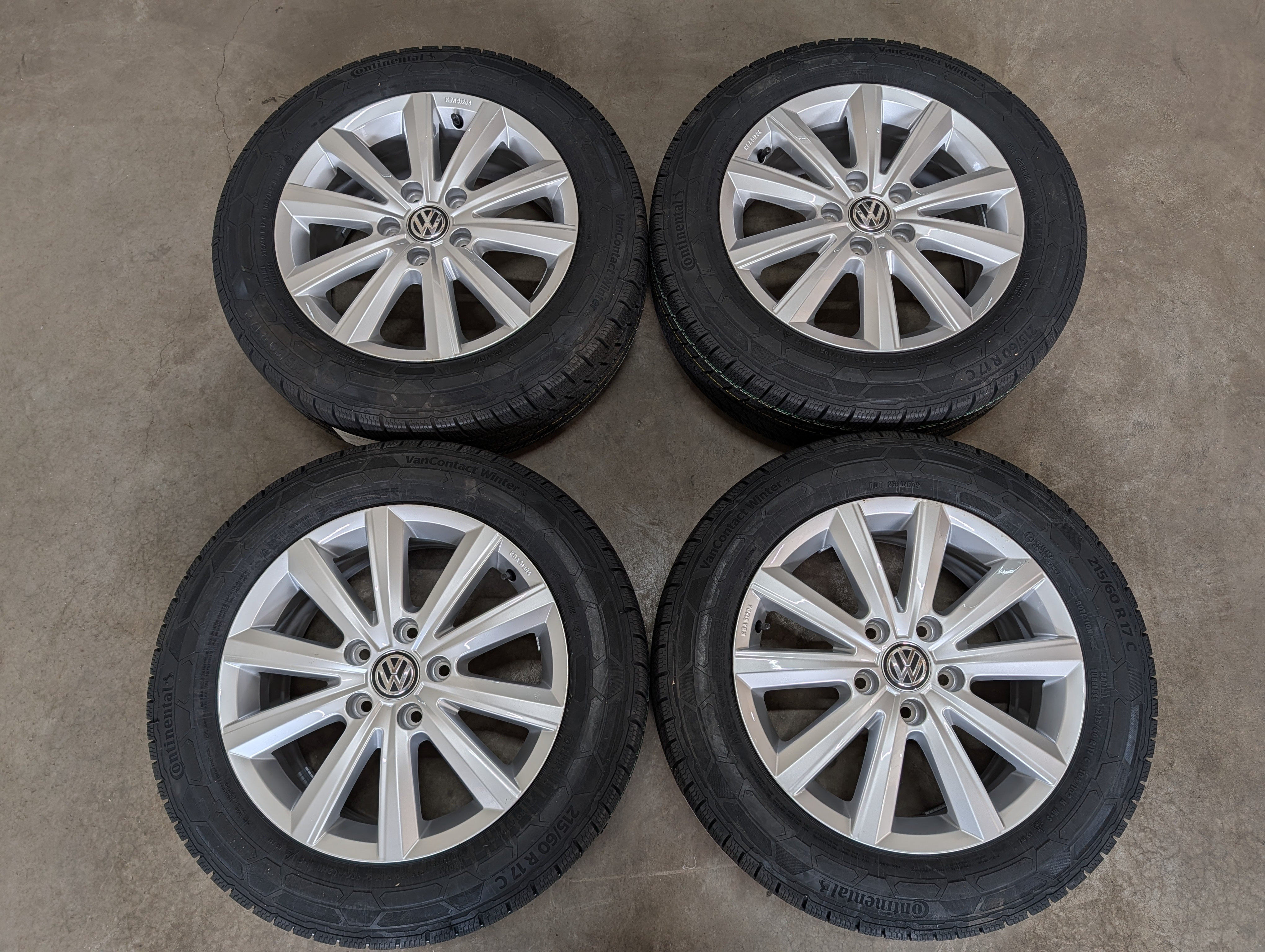 Original VW T6 Komplettradsatz mit Alufelgen für Winter NEU 7E0 071 497 A 7Jx17" ET55