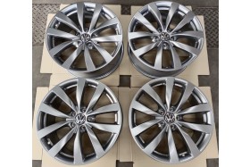 Alufelgen Original 4 Stk. VW Tiguan Passat T-Roc 19 Zoll R Line Felge 8x19 et41 5x112 1K8 071 499 57,1mm